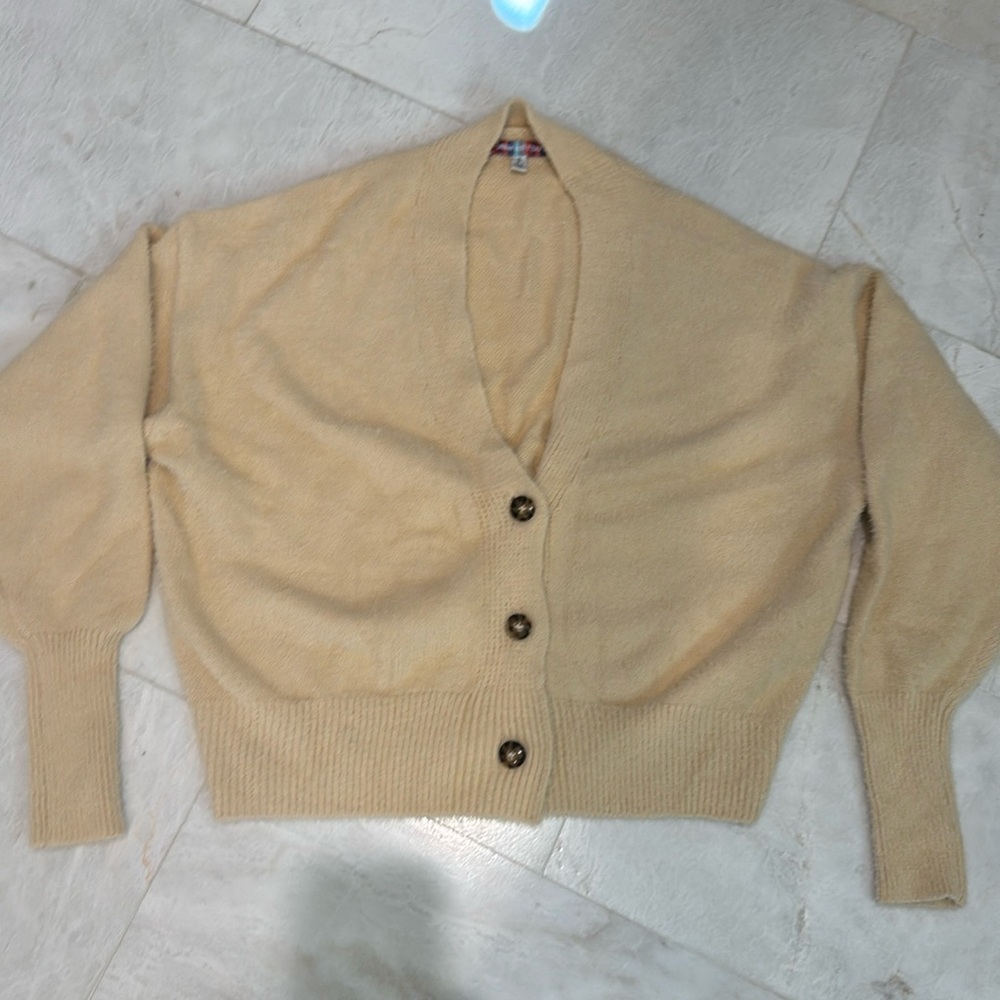 Women’s Urban Outfitters sweater S